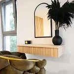 A-seven Apartment *