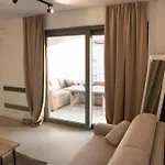 A-seven Apartment